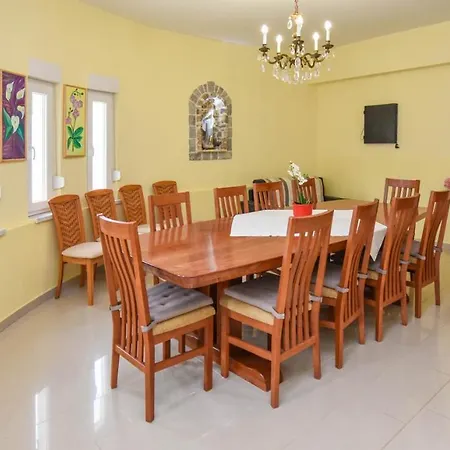 House Vila Rosales *