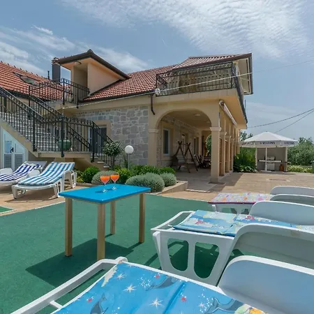 House Vila Rosales Ferienhaus Ugljan
