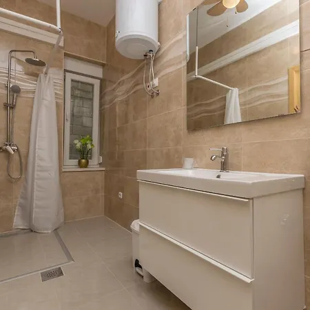 Ferienhaus House Vila Rosales *